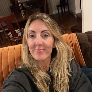 Meet your Posher, Dana